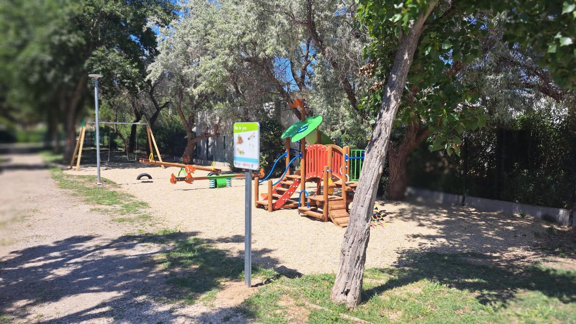 Mobile Home Climatise 3 Chambres A Narbonne Plage Экстерьер фото